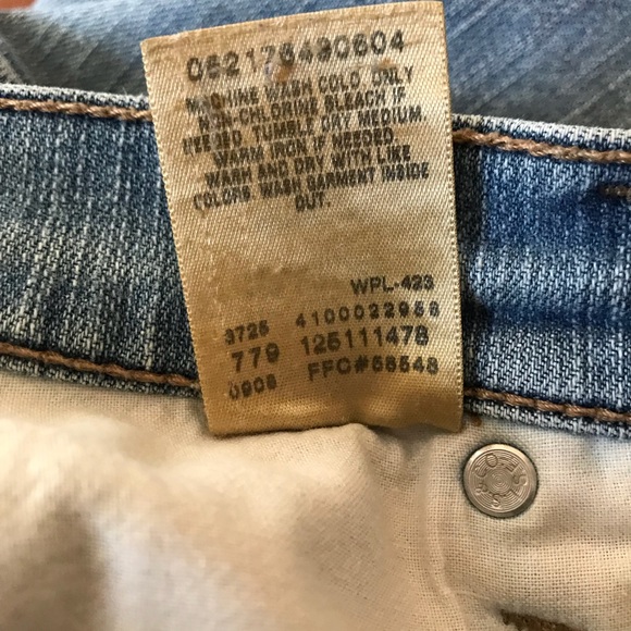 Levi’s 512 Short Jeans Size 6P - Picture 7 of 8